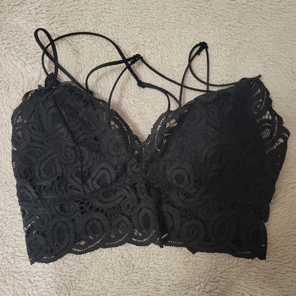 Victoria’s Secret pink lace bralet - Picture 1 of 5